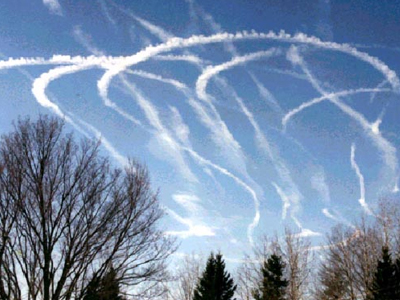 Νίκος Κατσαρός: «Μπορεί να μας ψεκάζουν για να μας… ελέγχουν»