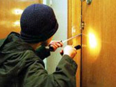 Βίαιη διάρρηξη αλλαδαπών σε αλλοδαπούς