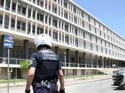 Φάρσα το τηλεφώνημα για βόμβα στα δικαστήρια