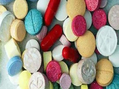 Σύλληψη 47χρονης για διακίνηση 402 ναρκωτικών δισκίων στο Βόλο