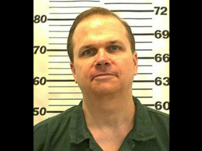 Επιμένει στο αίτημα αποφυλάκισής του ο δολοφόνος του Τζον Λένον