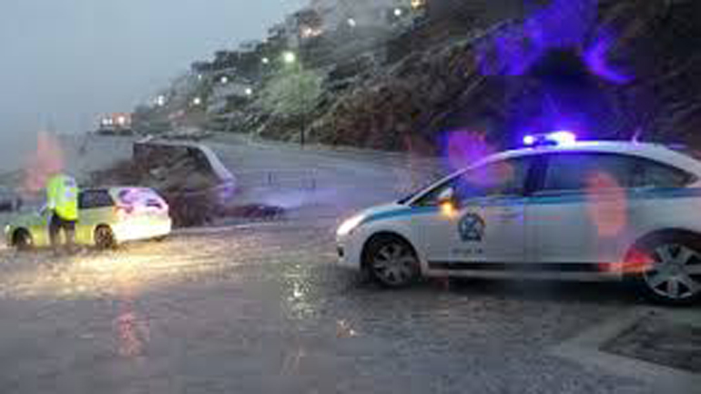 Οδηγίες της αστυνομίας για τους πολίτες που θα μετακινηθούν εν μέσω κακοκαιρίας