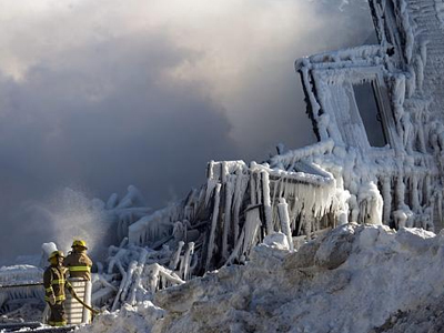 Μακραίνει η λίστα των νεκρών στην τραγωδία του Κεμπέκ