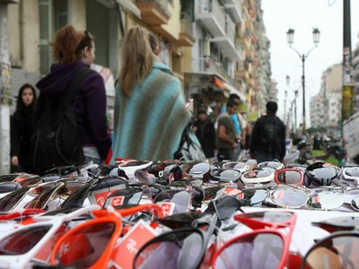 Έλεγχοι και προσαγωγές στον Άγιο Παντελεήμονα για το παρεμπόριο