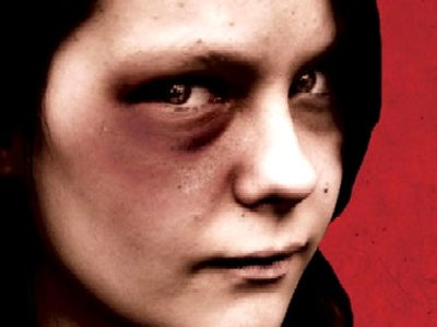 «Ασπίδα προστασίας» για κακοποιημένες γυναίκες από 44 δήμους