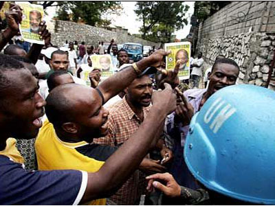 Αϊτή: ζητούν την επανάληψη των εκλογών λόγων νοθείας