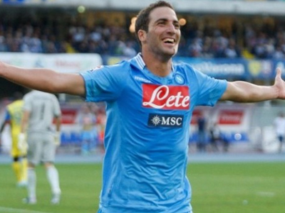 Επιβλητική η Νάπολι μέσα στη Ρώμη -διατηρεί ελπίδες για πρωτάθλημα