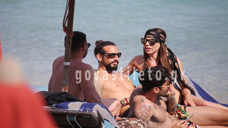 Η Ελίνα Καντζά τόλμησε το πιο kinky μαγιό στην Ψαρρού