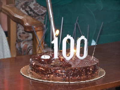 Αίγιο: Απεβίωσε αφού έσβησε τα 100 κεράκια της γενέθλιας τούρτας του…