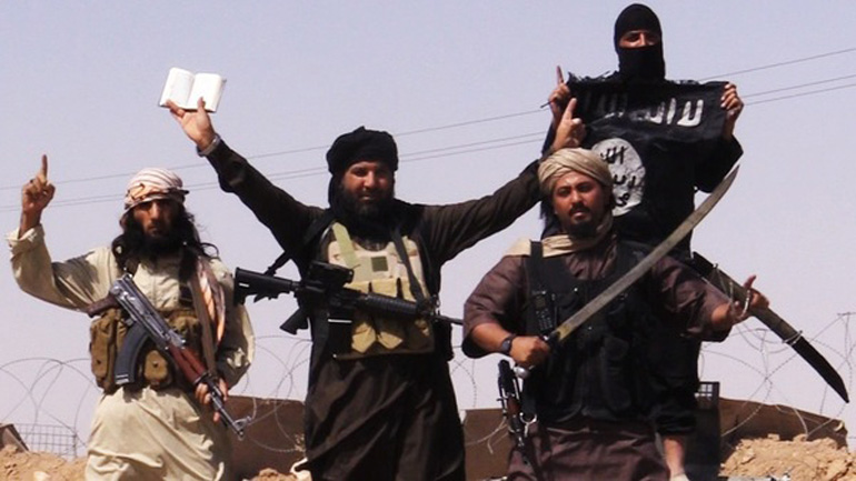 Φρικαλεοτήτων συνέχεια: Οι τζιχαντιστές κρέμασαν παιδιά γιατί… έφαγαν το βράδυ