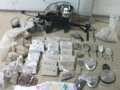 Συνέλαβαν εμπόρους ναρκωτικών στο Ζεφύρι