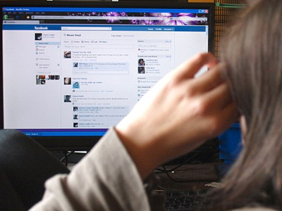 Σοκ: Έφηβη αυτοκτόνησε γιατί της απαγόρευσαν το facebook