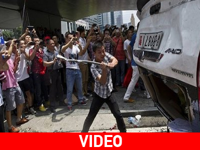 Κινέζοι διαδηλωτές «ξεσπούν» σε ιαπωνικούς «στόχους»