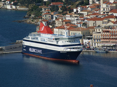 Το πλοίο «ΝΗΣΟΣ ΜΥΚΟΝΟΣ» έχει γενέθλια και το γιορτάζει με τους επιβάτες