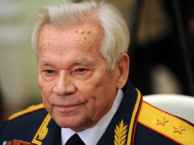 Στο νοσοκομείο ο 94χρονος δημιουργός των Καλάσνικοφ