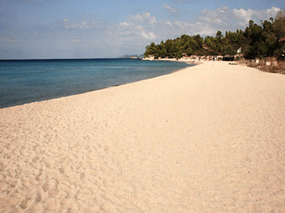 Πάτρα: Κυνήγησε τον άντρα της και την ερωμένη του μέχρι τη θάλασσα…