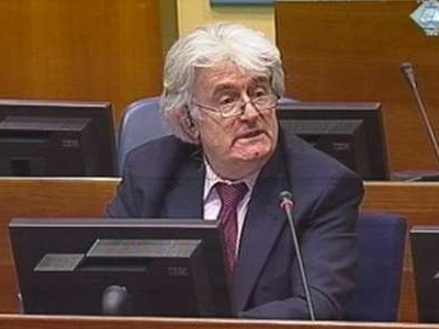 Ο Κάραζιτς ζητάει τη βοήθεια του Κάρολου Παπούλια!