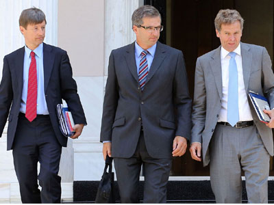 Αναβλήθηκε για τη Δευτέρα η συνάντηση Στουρνάρα – τρόικας