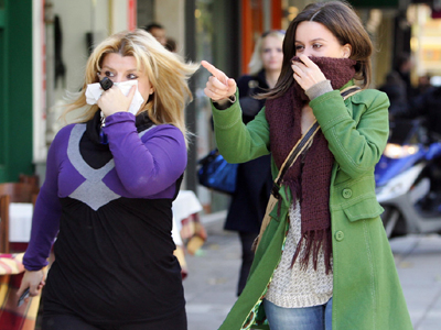 ΚΕΕΛΠΝΟ: «Επικίνδυνη για τη δημόσια υγεία η χρήση καυσόξυλων»