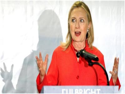 Η Χίλαρι ετοιμάζεται να γράψει ιστορία