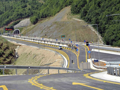 Κλειστός ο δρόμος Ιωαννίνων-Κοζάνης λόγω των βροχοπτώσεων