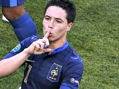 Φραστική επίθεση του Νασρί σε δημοσιογράφο