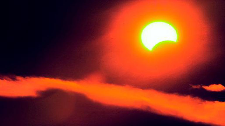 Φόβοι για το γερμανικό δίκτυο ενέργειας λόγω της έκλειψης του ηλίου Φόβοι για το γερμανικό δίκτυο ενέργειας λόγω της έκλειψης του ηλίου