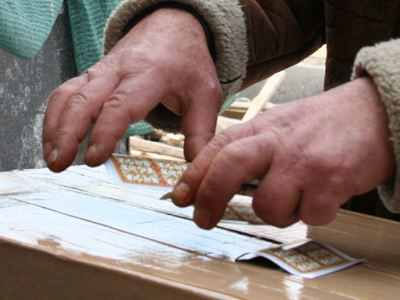 Αλλοδαποί είχαν στήσει υπαίθριο… καζίνο στο κέντρο της Θεσσαλονίκης