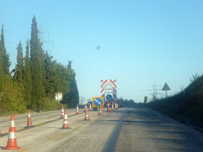 Αίγιο: Ανήλικοι πετούσαν πέτρες σε διερχόμενα οχήματα!