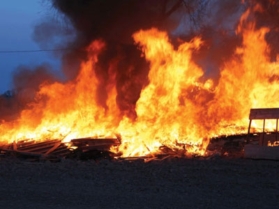 Πάτρα: Έκαψε το σπίτι τους γιατί νόμιζε ότι τον απατά!