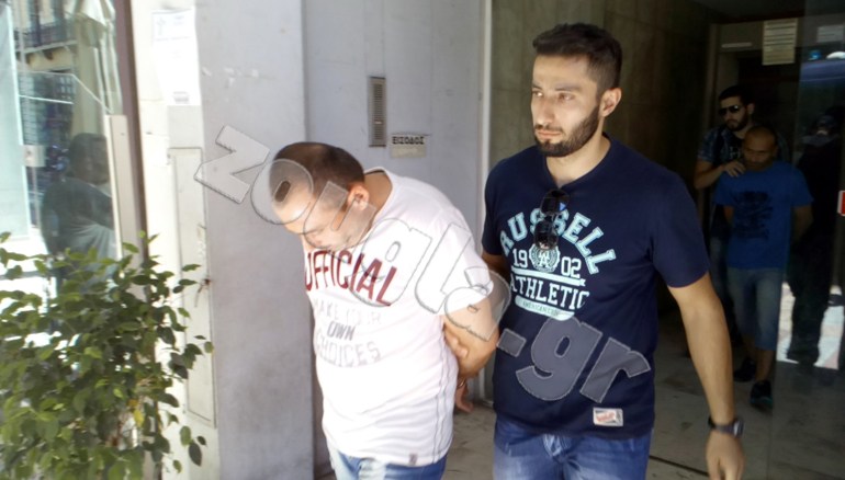 Ο Μητσοτάκης ζητάει την παραίτηση του Παρασκευόπουλου για το έγκλημα στην Ύδρα Ο Μητσοτάκης ζητάει την παραίτηση του Παρασκευόπουλου για το έγκλημα στην Ύδρα