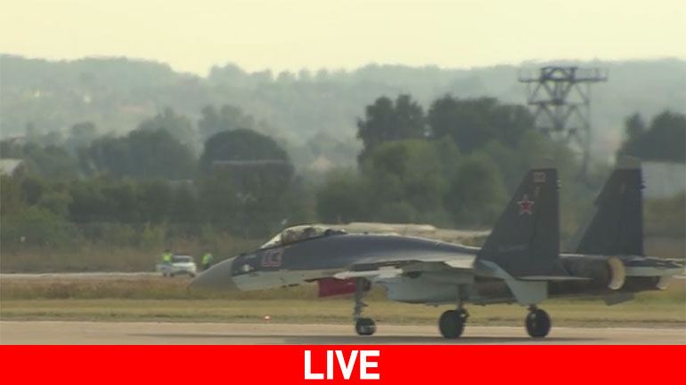 Παρακολουθήστε ζωντανά εντυπωσιακές αεροπορικές επιδείξεις από τη Μόσχα