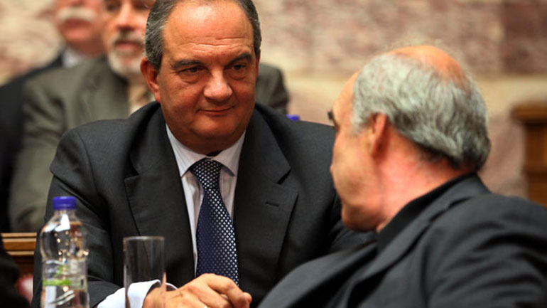 Τηλεφωνική συνομιλία Μεϊμαράκη-Καραμανλή εν μέσω των διερευνητικών επαφών