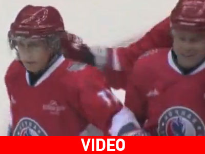 Επίδειξη δύναμης από τον Πούτιν και στο… χόκεϊ!