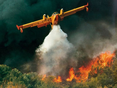 Πυρκαγιά στα Μέγαρα – Μεγάλη πυροσβεστική κινητοποίηση