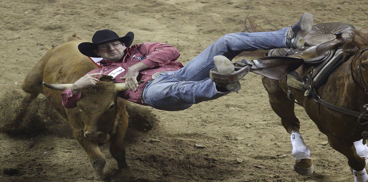 Τον ταύρο από τα κέρατα