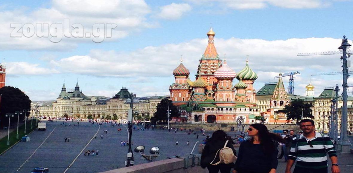 Μαθήματα ιστορίας στην Κόκκινη Πλατεία