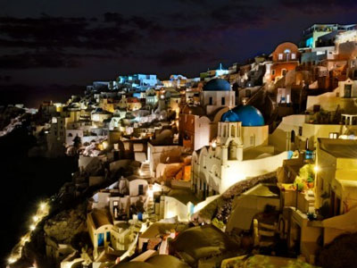 Επιπλέον 5 μεγαβάτ στη Σαντορίνη – Συνεχίζονται οι εργασίες αποκατάστασης