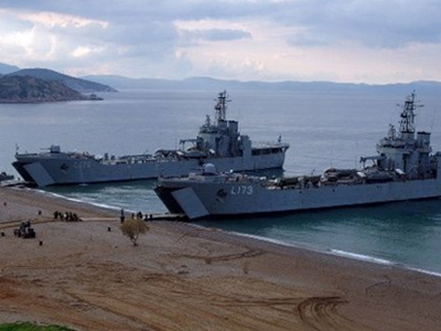 Μεταφορά γεννητριών στη Σαντορίνη για την αποκατάσταση της ρευματοδότησης