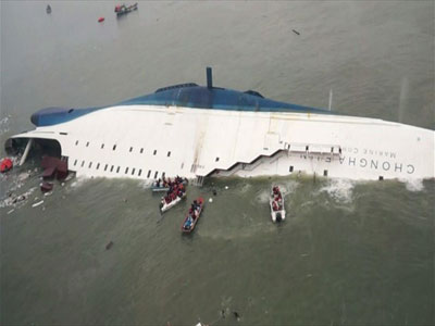 Νότια Κορέα: Αμοιβή 360.000 ευρώ για τη σύλληψη του πλοιοκτήτη του Sewol