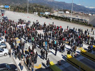 Αθώοι κρίθηκαν 35 Θεσσαλοί αντιδρώντες στο αντίτιμο των διοδίων