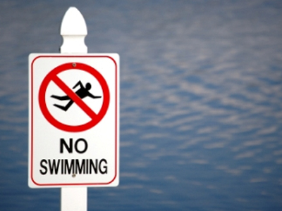 Εγκύκλιος του υπ. Υγείας για τις επικίνδυνες ακτές στην Αττική