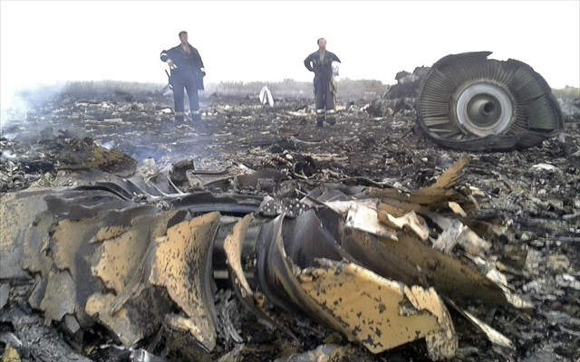 Απελπισμένοι οι διασώστες με τις εικόνες που αντικρύζουν...