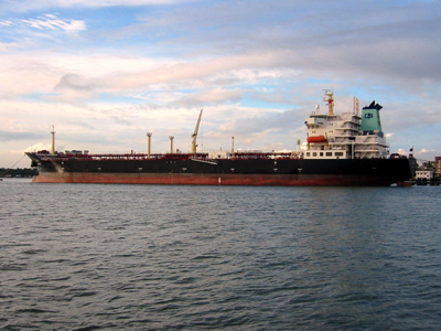 Νέα τροπή στο μυστήριο με την έκρηξη του ιαπωνικού τάνκερ