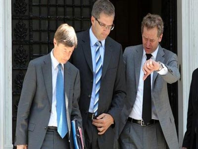 Die Linke: «Υπεύθυνη η Μέρκελ για την αποτυχία της τρόικας»