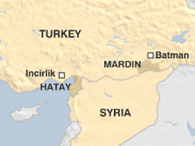 Πολεμικό κλίμα: Τουρκικά πολεμικά αεροσκάφη στα σύνορα με τη Συρία