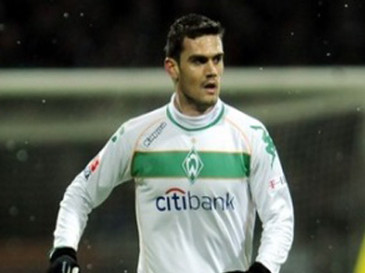 Στη Σανταντέρ καταλήγει ο Τζιόλης