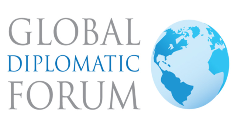 Οι «εκκολαπτόμενοι» διπλωμάτες του κόσμου σε συνέδριο στην Αθήνα