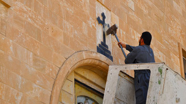 «Λατρεύουν άλλον Θεό εκτός του Αλλάχ»: οι τζιχαντιστές ισοπέδωσαν αρχαίο μοναστήρι «Λατρεύουν άλλον Θεό εκτός του Αλλάχ»: οι τζιχαντιστές ισοπέδωσαν αρχαίο μοναστήρι