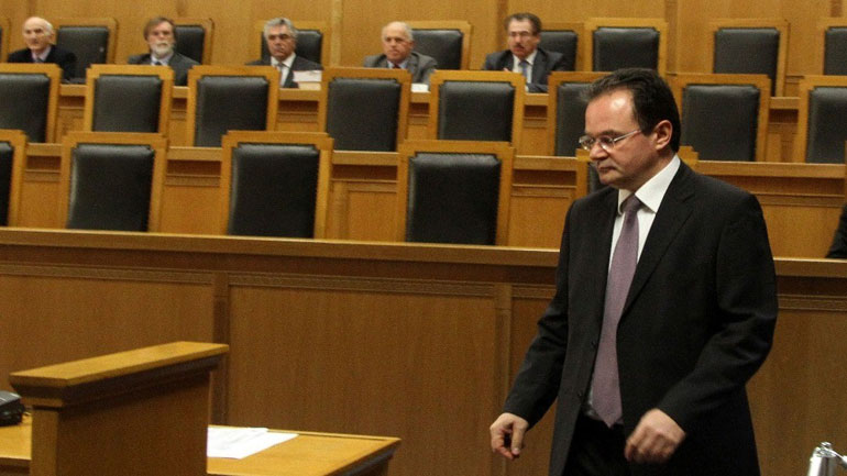 Δίκη Παπακωνσταντίνου: «Οι ελληνικές ελεγκτικές υπηρεσίες είναι προσηλωμένες στην τυπολατρεία»